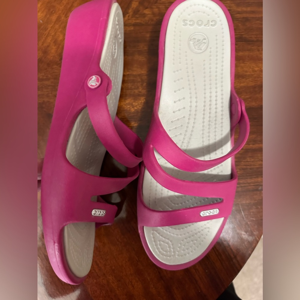 Crocs women’s wedge sandals in size 11. Like new